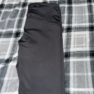 Athletic leggings
